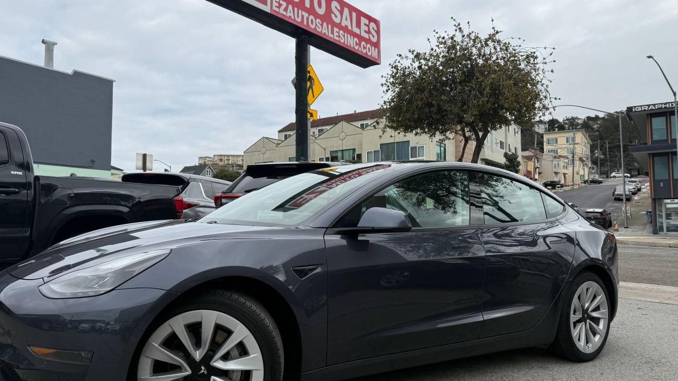 TESLA MODEL 3 2021 5YJ3E1EA4MF076818 image